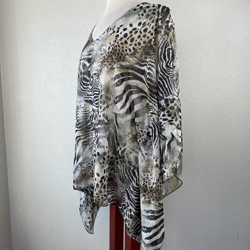 NWT Allison Taylor Sheer Animal Print Poncho Style Top Size M - Picture 4 of 9